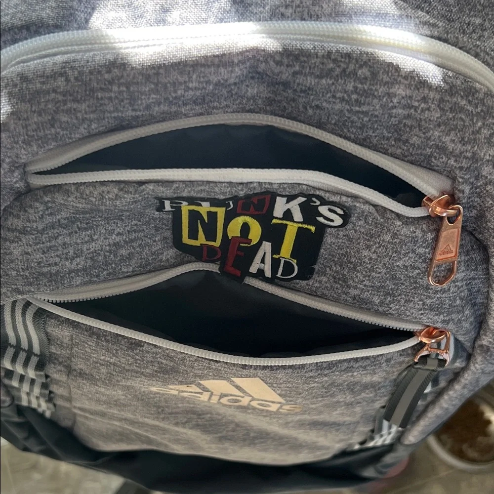 Adidas backpack full size - Picture 4 of 11